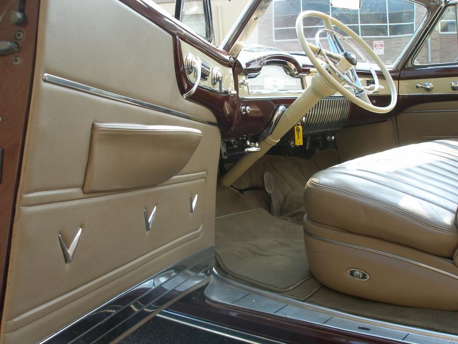  Cadillac Series 62 Convertible 1950 года  (фото 19 из 26)